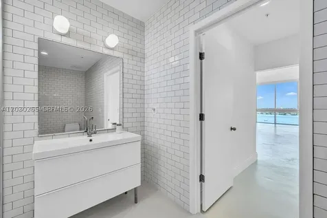 7934 West Drive North Bay Village FL 33141