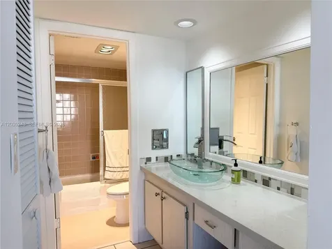 1925 Brickell Avenue Miami FL 33129