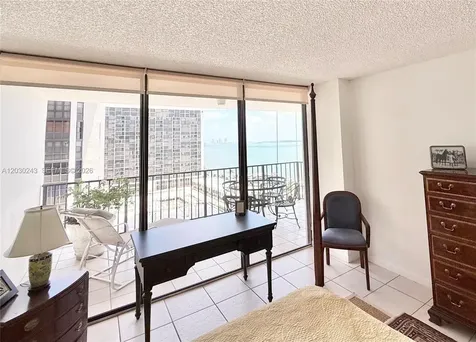 1925 Brickell Avenue Miami FL 33129