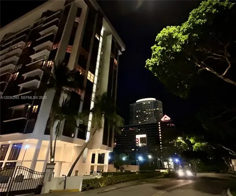 1925 Brickell Avenue Miami FL 33129