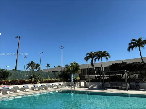 1925 Brickell Avenue Miami FL 33129