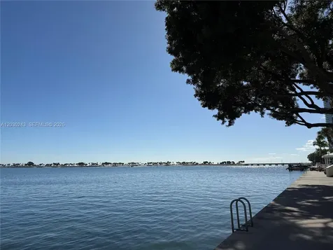 1925 Brickell Avenue Miami FL 33129