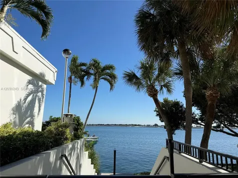 1925 Brickell Avenue Miami FL 33129