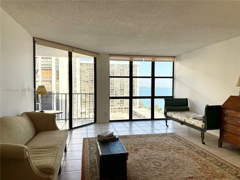 1925 Brickell Avenue Miami FL 33129