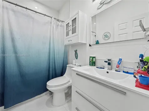 10918 NW 78th Terrace Doral FL 33178