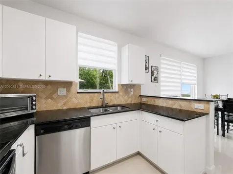 10918 NW 78th Terrace Doral FL 33178