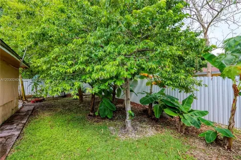 15825 SW 305th Terrace Homestead FL 33033