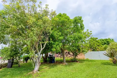 15825 SW 305th Terrace Homestead FL 33033