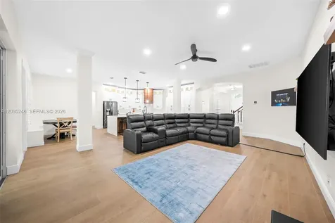 17425 Varona Place Lutz FL 33548