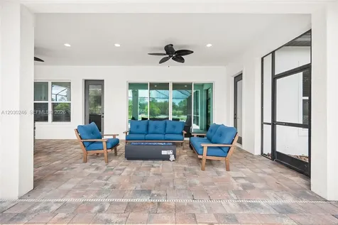 17425 Varona Place Lutz FL 33548