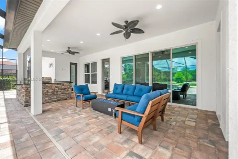 17425 Varona Place Lutz FL 33548