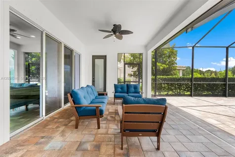 17425 Varona Place Lutz FL 33548