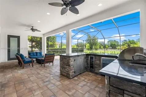 17425 Varona Place Lutz FL 33548