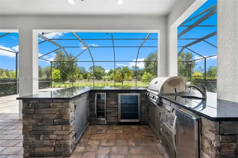17425 Varona Place Lutz FL 33548