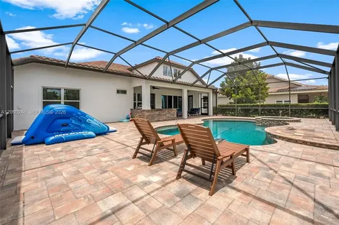 17425 Varona Place Lutz FL 33548