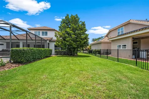 17425 Varona Place Lutz FL 33548