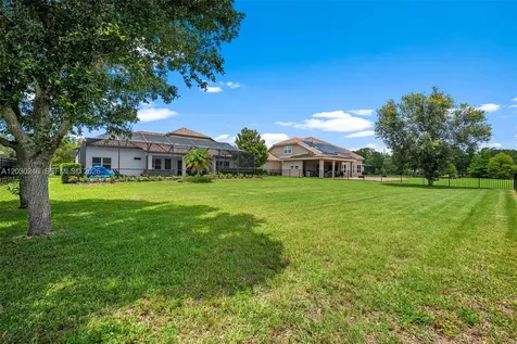 17425 Varona Place Lutz FL 33548