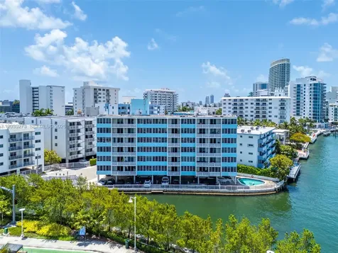 1670 Lincoln Court Miami Beach FL 33139
