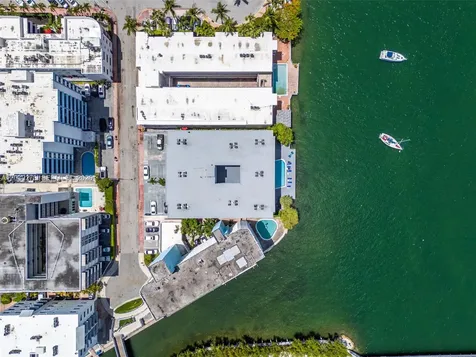 1670 Lincoln Court Miami Beach FL 33139