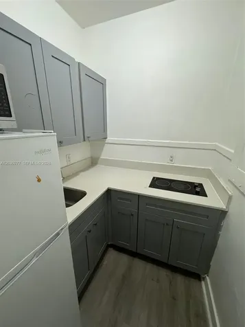 1552 SW 2nd Street Miami FL 33135