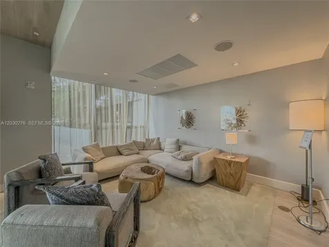 2960 NE 207th Street Aventura FL 33180