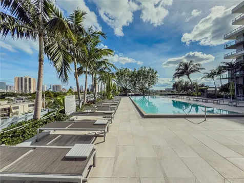 2960 NE 207th Street Aventura FL 33180