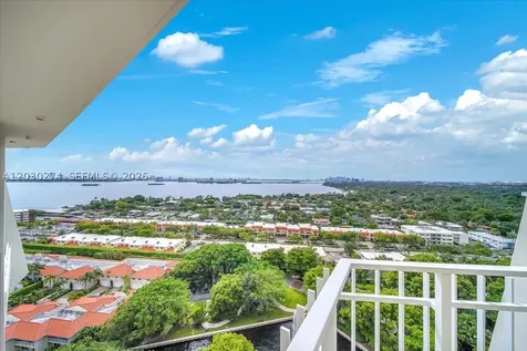 1000 Quayside Terrace Miami FL 33138