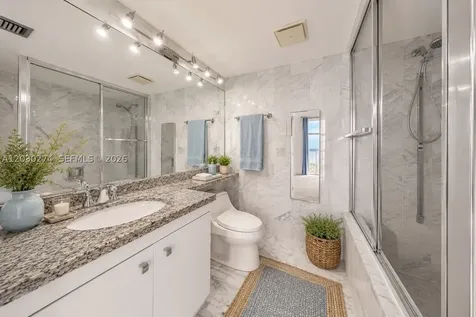 1000 Quayside Terrace Miami FL 33138