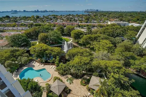 1000 Quayside Terrace Miami FL 33138