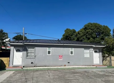1821 SW 7th Street Miami FL 33135