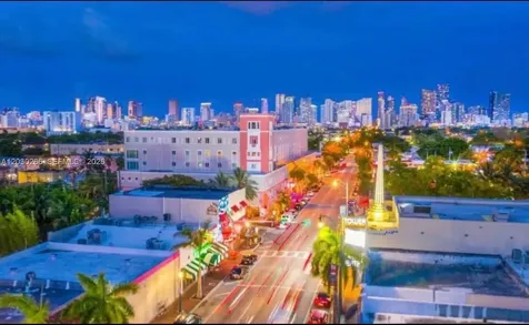 1821 SW 7th Street Miami FL 33135