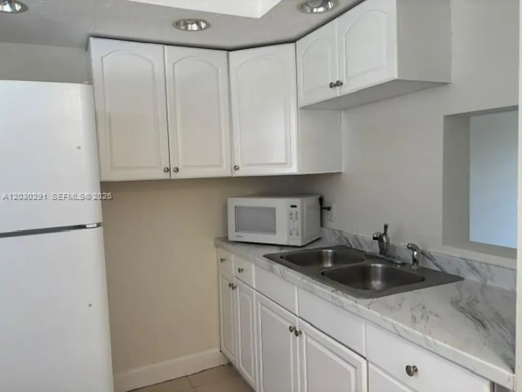 2815 NE 201st Terrace Aventura FL 33180