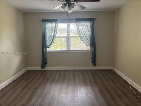 100 Gate Road Hollywood FL 33024