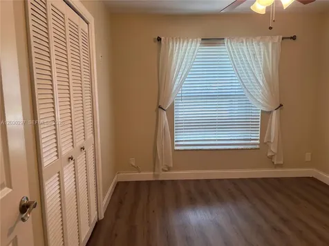 100 Gate Road Hollywood FL 33024