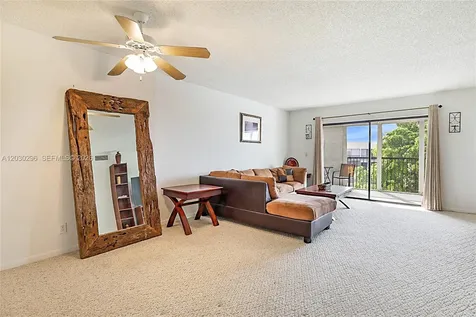 6475 W Oakland Park Boulevard Lauderhill FL 33313