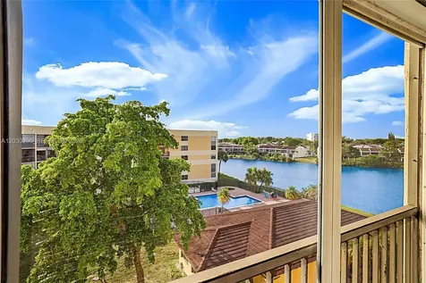 6475 W Oakland Park Boulevard Lauderhill FL 33313