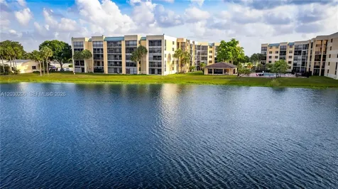 6475 W Oakland Park Boulevard Lauderhill FL 33313