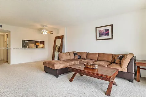 6475 W Oakland Park Boulevard Lauderhill FL 33313