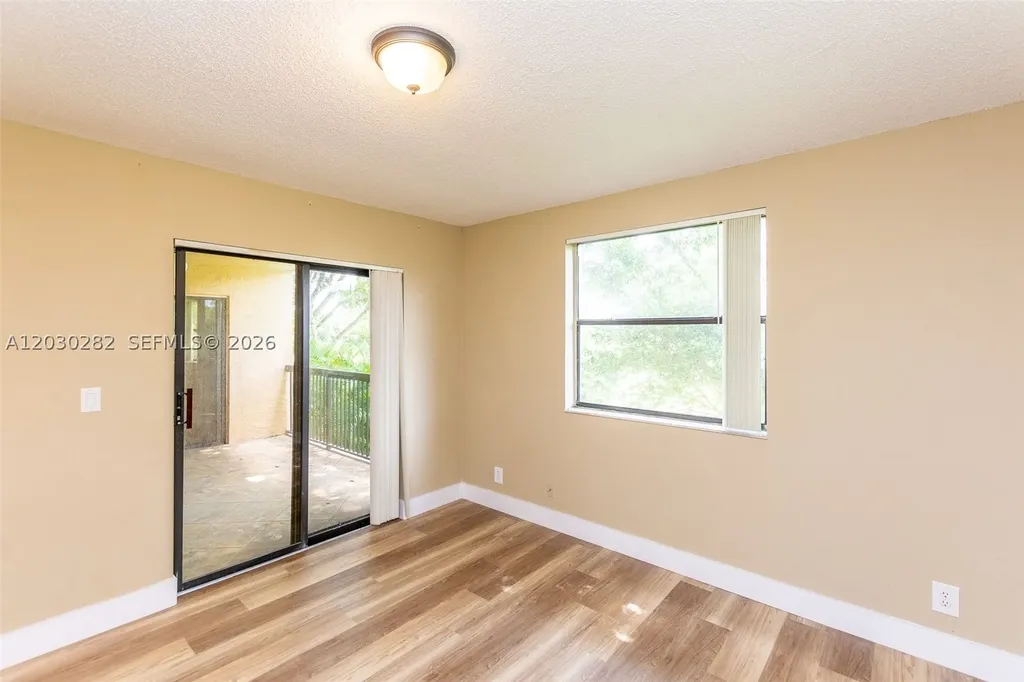 5721 Riverside Drive Coral Springs FL 33067