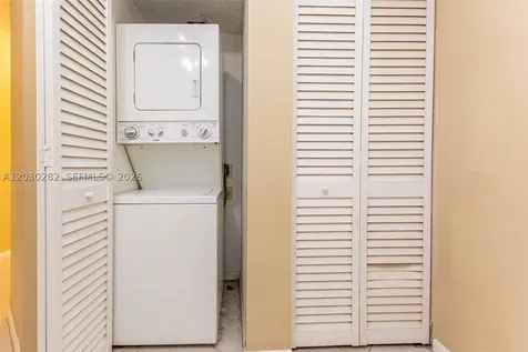 5721 Riverside Drive Coral Springs FL 33067