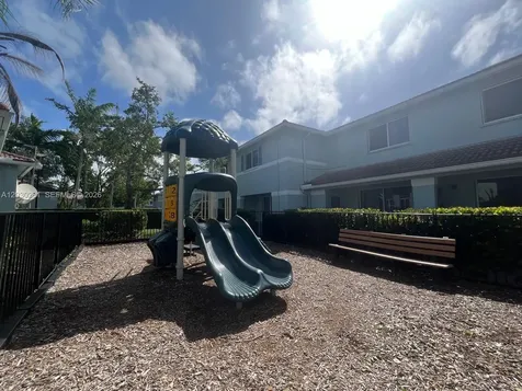 1932 Alamanda Way Riviera Beach FL 33404