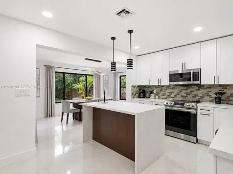 400 NW 30th Court Wilton Manors FL 33311