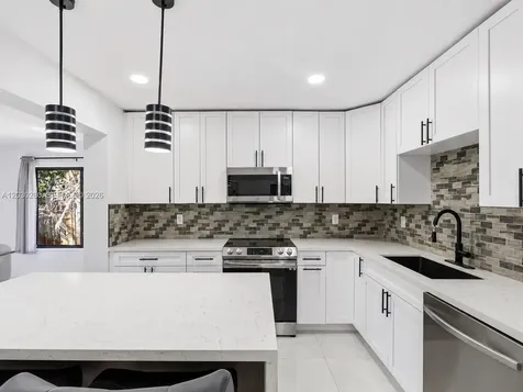 400 NW 30th Court Wilton Manors FL 33311