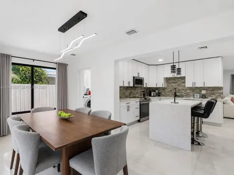400 NW 30th Court Wilton Manors FL 33311