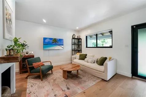 1462 SW 17th Street Miami FL 33145