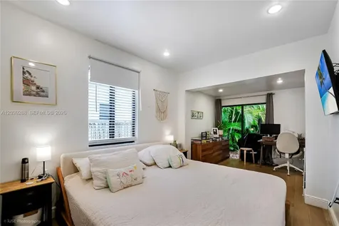 1462 SW 17th Street Miami FL 33145