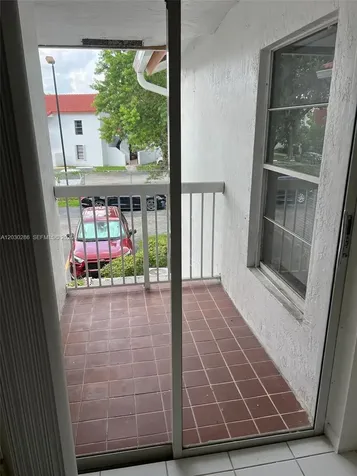 15315 SW 76th Terrace Miami FL 33193