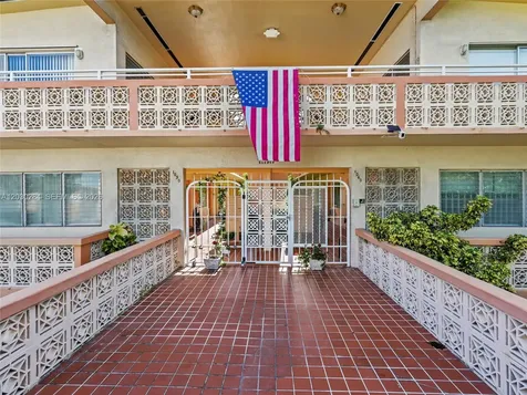 1050 Pennsylvania Avenue Miami Beach FL 33139