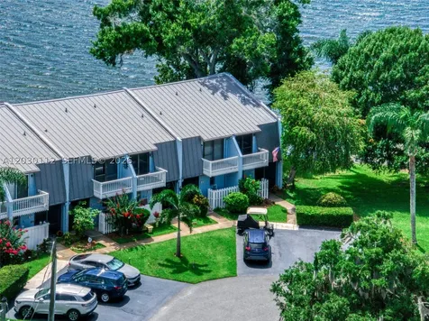 198 Blue Moon Avenue Lake Placid FL 33852