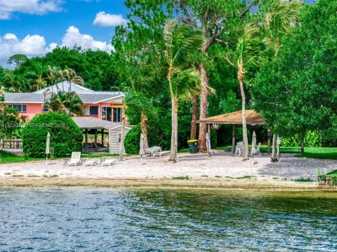 198 Blue Moon Avenue Lake Placid FL 33852